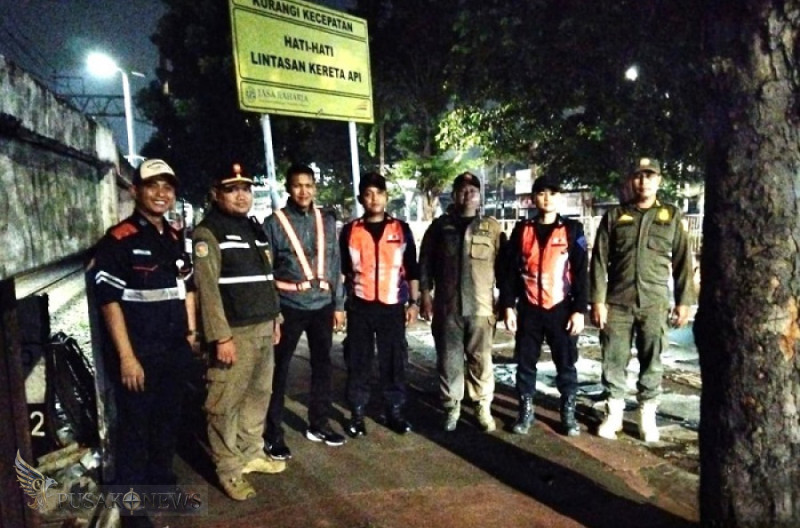 PT KAI Tutup Celah Pagar di Rel Jatinegara, Pengawasan Makin Ketat
