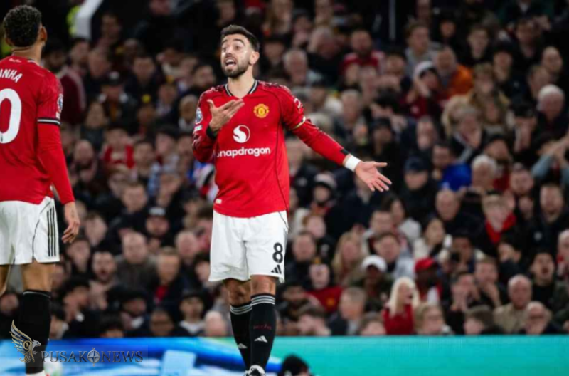 Manchester United kalah dalam pertandingan Liga Premier saat menjamu Leeds United.
©PusakoNews.com/red