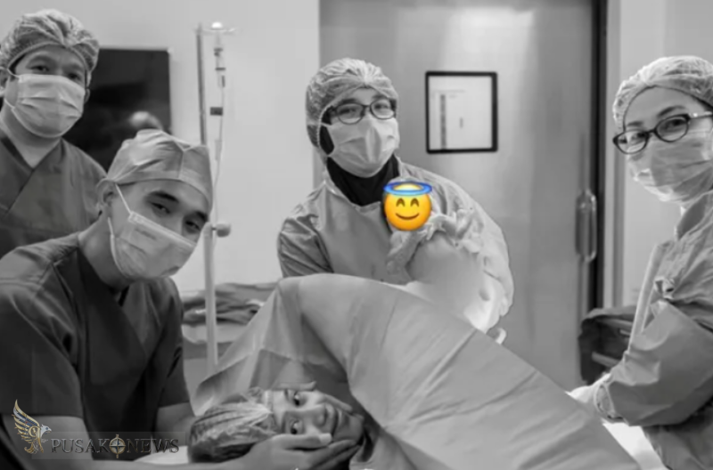 Momen Proses Persalinan Sendy Aulia, Istri Pesepakbola Rizky Ridho.
©PusakoNews.com/red