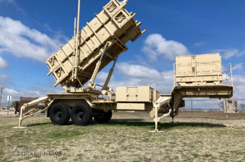 Sebuah peluncur rudal Patriot bergerak dipajang di luar Pangkalan Angkatan Darat Fort Sill dekat Lawton, Oklahoma