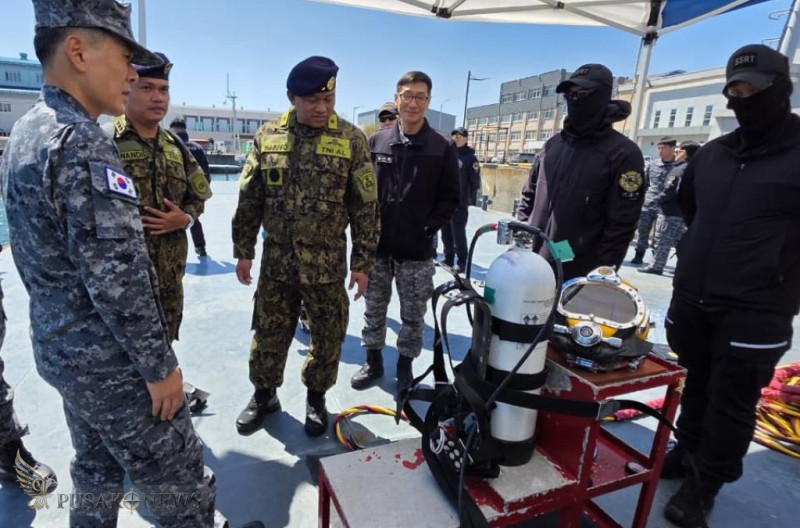 Latihan multinasional Salvage Exercise 2026 (Salvex 2026) yang diselenggarakan oleh Republic of Korea (ROK) Navy di Jinhae Naval Base, Korea Selatan.
©PusakoNews.com/red