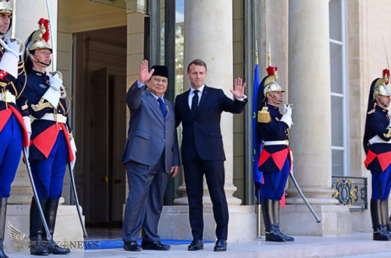Presiden Republik Indonesia Prabowo Subianto bertemu Presiden Republik Prancis Emmanuel Macron di Istana Élysée, Paris, pada Selasa, 14 April 2026. 
©PusakoNews.com/BPMI Setpres