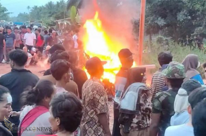 Kapolda Riau Copot Kapolsek dan Kanit Usai Rumah Terduga Bandar Narkoba Dibakar Massa