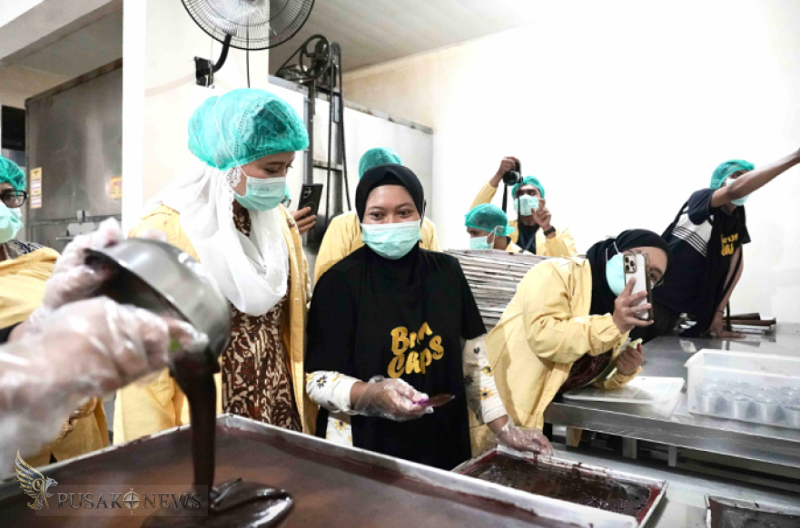 Wamendag Tinjau UMKM Bron Chips, Dorong Penguatan Sinergi dengan Ritel Modern