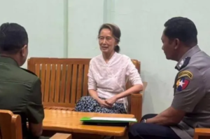 Aung San Suu Kyi Dikabarkan Dipindahkan ke Tahanan Rumah, Keluarga dan Pengacara Masih Skeptis