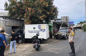 Mobil Operasional MBG Tabrak Tiga Rumah di Malang, Diduga Akibat Gangguan Teknis Kendaraan