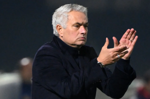 Diusir di Menit Akhir, Mourinho Blak-blakan Soal Keputusan Wasit