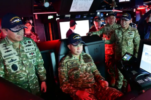 Panglima TNI Tinjau KRI Prabu Siliwangi-321, Perkuat Pertahanan Maritim Indonesia