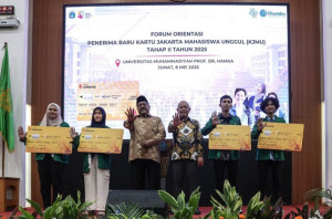 Rano Karno Serahkan KJMU kepada Mahasiswa UHAMKA, Tegaskan Pendidikan Jadi Prioritas Pemprov DKI