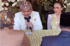 Haru dan Sakral! Aksa Uyun Anak Soimah Menikah dengan Yosika Ayumi di Yogyakarta