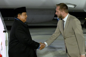 Usai 5 Jam dengan Putin, Prabowo Langsung Terbang ke Paris!