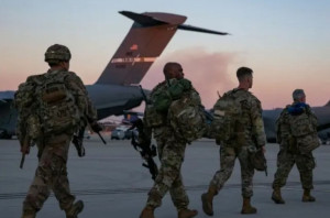Iran Serang Pangkalan AS, Washington Tambah Kekuatan Tempur di Kawasan Teluk