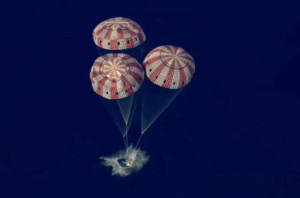 Astronaut Artemis II NASA Berhasil Kembali ke Bumi Usai Misi Bersejarah Mengitari Bulan