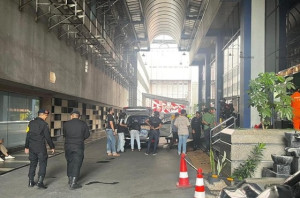 Bareskrim Polri Bongkar Dugaan Jaringan Judi Online Internasional di Hayam Wuruk, Ratusan WNA Diamankan