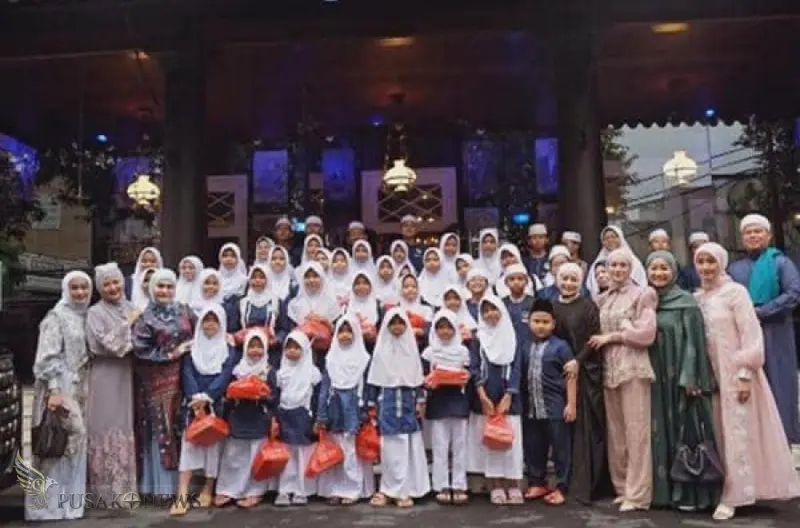 ...merayakan momen kebersamaan sekaligus berbagi kebaikan.
