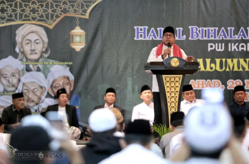 Wakil Gubernur DKI Jakarta, Rano Karno Menghadiri \Acara Halalbihalal dan Haul Masyayikh IKAPETE DKI Jakarta di kawasan TMII
©PusakoNews.com/bj