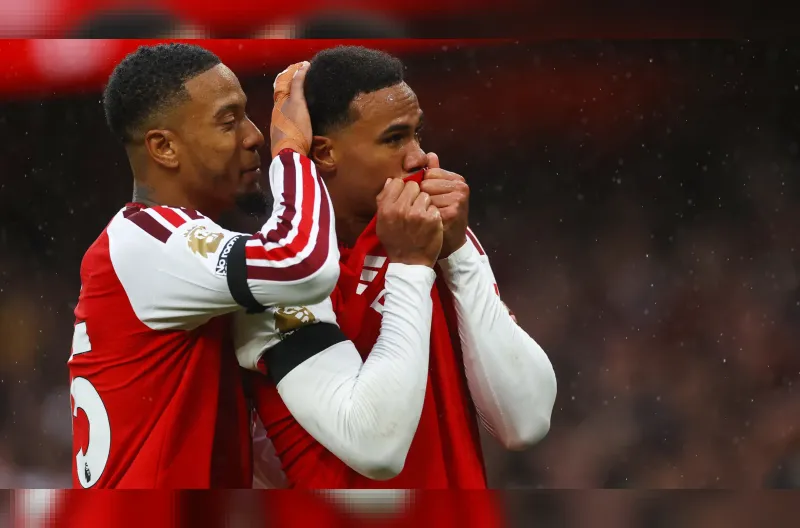 Arsenal Tekuk Everton 2-0, Gol Konsa dan Gabriel Bawa The Gunners Samai Poin Man City