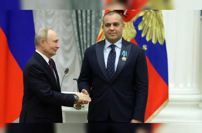 Siapa Umar Kremlev?