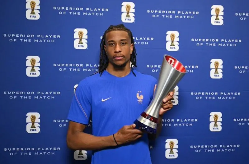 Pemain Terbaik Pertandingan Michelob Ultra Superior, Michaell Olise (Prancis)