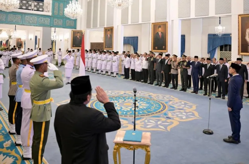 Pengukuhan anggota Pasukan Pengibar Bendera Pusaka (Paskibraka) tahun 2026 oleh Wakil Presiden Gibran Rakabuming dalam upacara yang digelar pada Sabtu, 15 Agustus 2026 di Istana Negara, Jakarta.