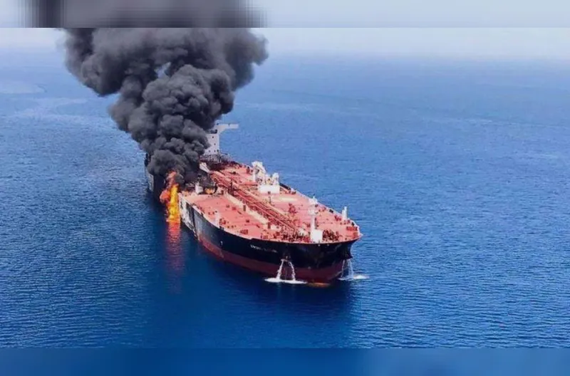 Press TV Tayangkan Rekaman Dugaan Ledakan Supertanker
