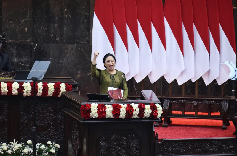 Ketua DPR RI Dr. (H.C.) Puan Maharani, saat memimpin Rapat Paripurna Pembukaan Masa Persidangan I Tahun Sidang 2026-2027 di Gedung Nusantara, Kompleks Parlemen, Senayan, Jakarta, Jumat (14/8/2026)
