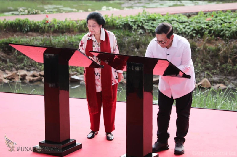 Megawati Hadir Saat Pramono Resmikan Taman Bendera Pusaka di Kebayoran Baru
©PusakoNews.com/red