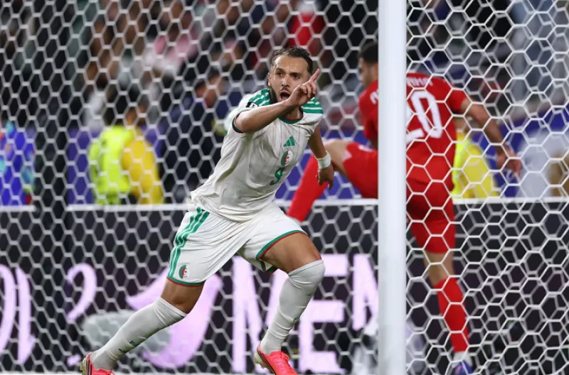 Amine Gouiri dari Aljazair merayakan gol kemenangan yang dicetaknya