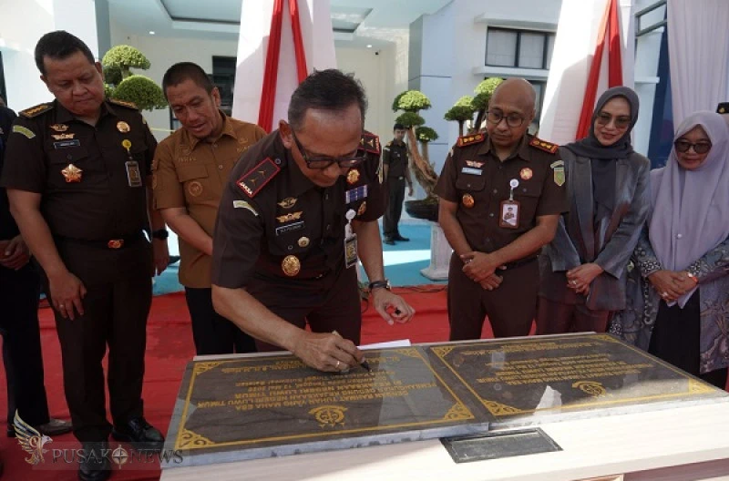 Resmikan Gedung Baru Kejari Luwu Timur, Kajati Sulsel Apresiasi Program Kampung Pangan Adhyaksa