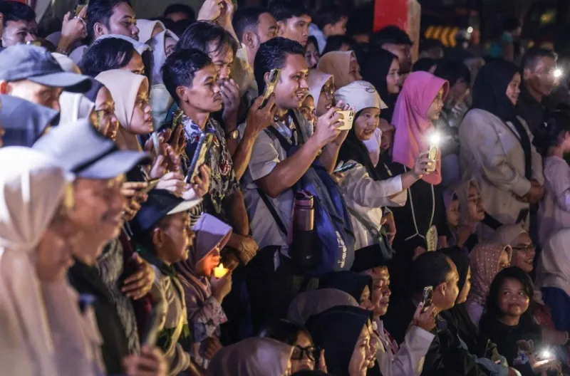 Rano karno lepas pawai obor festival muharram 1448 h, semarakkan tahun baru islam dan menuju hut ke-499 jakarta
