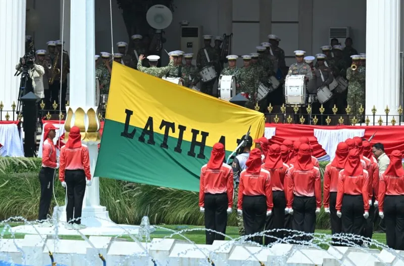 Persiapan pelaksanaan Upacara HUT Ke-81 Kemerdekaan Republik Indonesia mulai memasuki tahap gladi parsial di halaman Istana Merdeka, Jakarta, pada Selasa, 11 Agustus 2026.