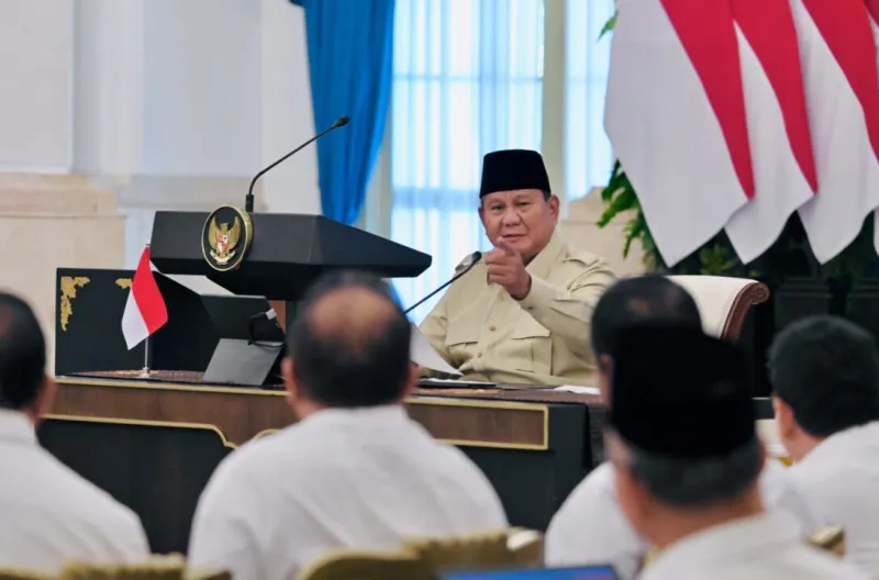 Presiden Prabowo Subianto menyampaikan arahan pada pertemuan dengan pengusaha Kadin pusat dan daerah seluruh Indonesia di Istana Negara, Jakarta, pada Jumat, 31 Juli 2026.