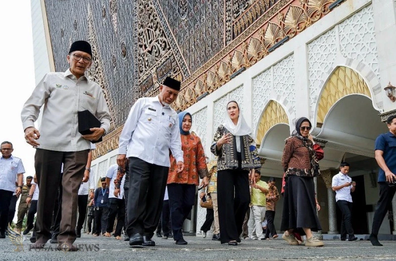 Menpar Genjot Sumbar Jadi Destinasi Wisata Ramah Muslim dan Gastronomi Kelas Dunia