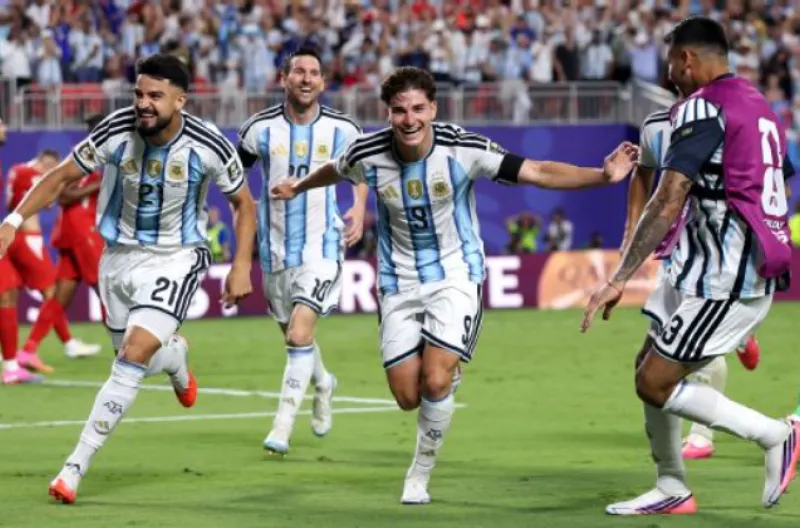 Gol Spektakuler Julian Alvarez Antar Argentina Hadapi Inggris di Semifinal