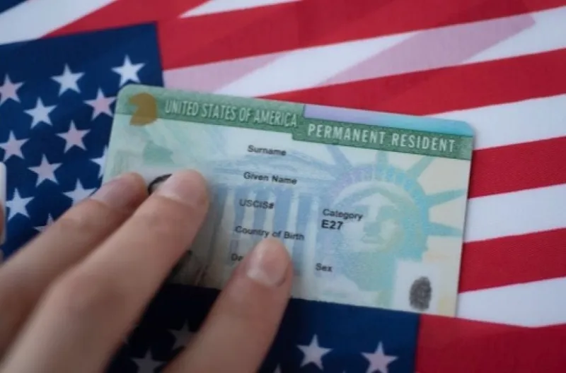 AS Perketat Aturan Green Card, Pemegang Visa Sementara Diminta Pulang ke Negara Asal untuk Mengajukan Residensi Permanen