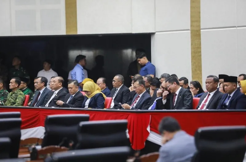 Suhud Alynudin Resmi Dilantik Sebagai Ketua DPRD DKI Jakarta Sisa Masa Jabatan 2024-2029