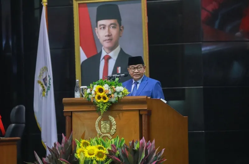 Gubernur DKI Jakarta, Pramono Anung menyampaikan pidato Gubernur terhadap Raperda P2 APBD