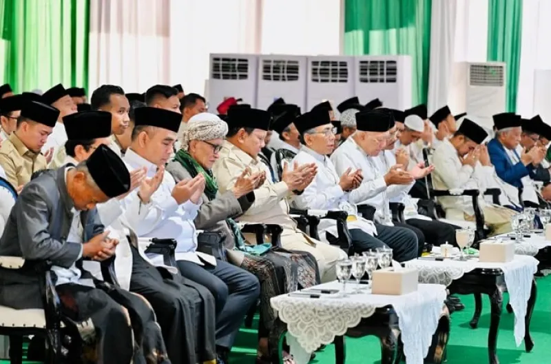 Presiden Prabowo Subianto menghadiri Penutupan Musyawarah Nasional (Munas) Alim Ulama dan Konferensi Besar (Konbes) Nahdlatul Ulama (NU) 2026 yang diselenggarakan di Institut Agama Islam (IAI) Syaichona Mohammad Cholil, Kabupaten Bangkalan, Jawa Timur, pa