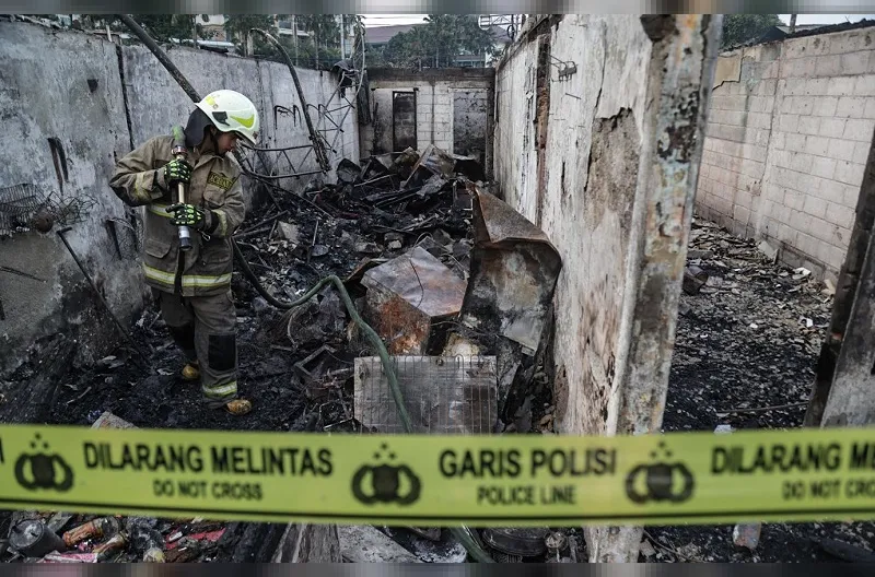 Kebakaran Kebayoran Lama Hanguskan 18 Rumah dan 4 Tempat Usaha, 150 Jiwa Terdampak