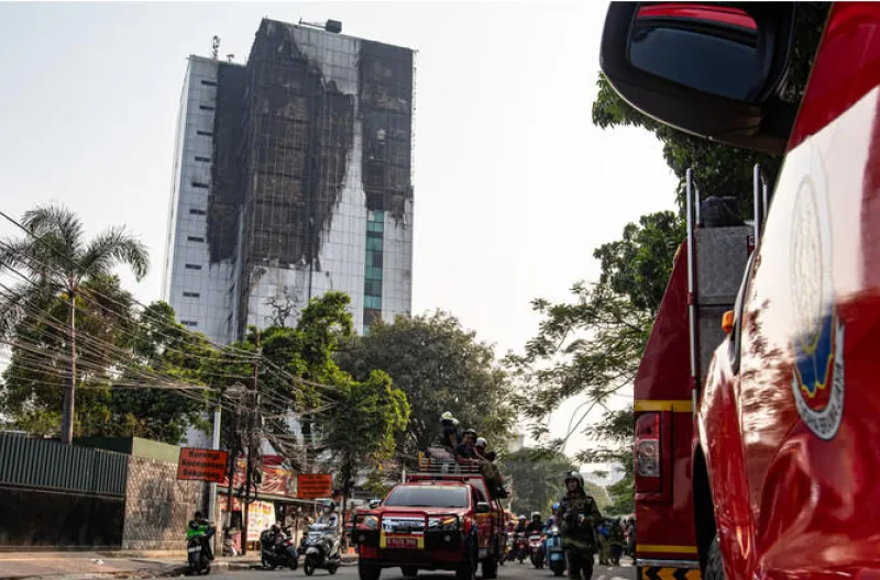 Penampakan gedung Bapenda DKI Jakarta usai dilalap si jago merah