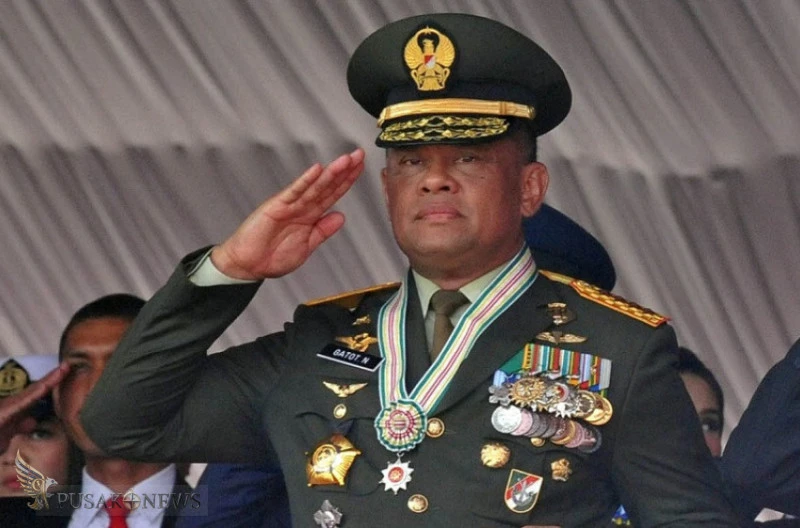 Gatot Nurmantyo adalah mantan Panglima Tentara Nasional Indonesia. Sebelumnya, Gatot merupakan Kepala Staf TNI Angkatan Darat ke-30 yang mulai menjabat sejak tanggal 25 Juli 2014 setelah ditunjuk oleh Presiden Susilo Bambang Yudhoyono untuk menggantikan J