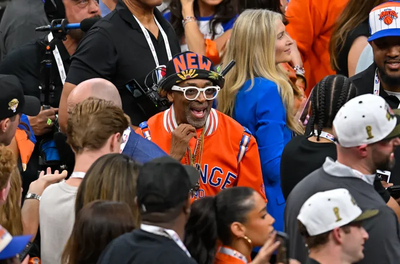 Knicks Akhiri Penantian 53 Tahun, Taklukkan Spurs di Game 5 dan Rebut Gelar Juara NBA 2026