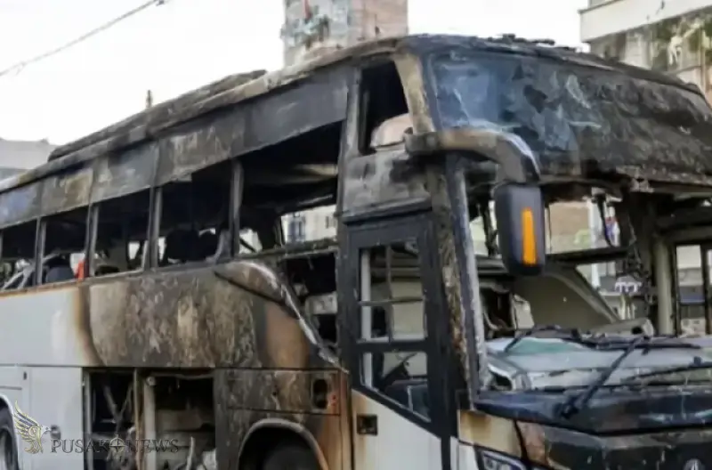 Bus Jemaah Umrah Indonesia Terbakar di Dekat Madinah
©PusakoNews.com/red