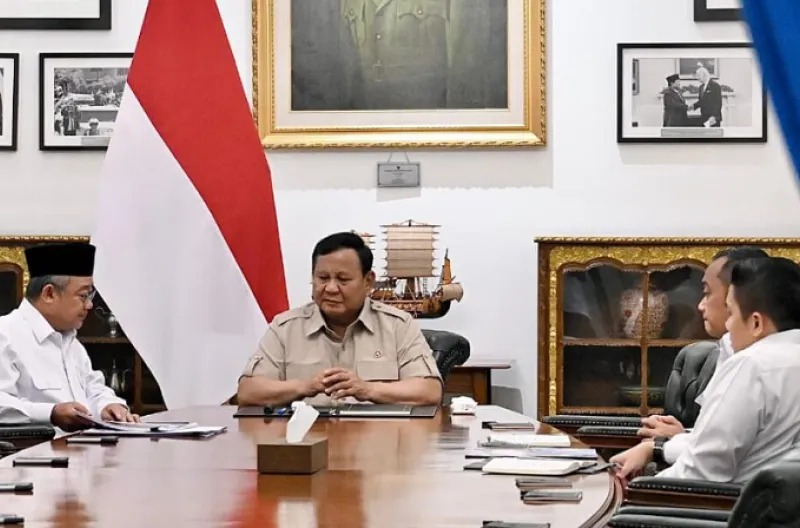 Presiden Prabowo Subianto memanggil Menteri Pendidikan Dasar dan Menengah (Mendikdasmen) Abdul Mu’ti di Istana Merdeka, Jakarta, pada Kamis, 11 Juni 2026