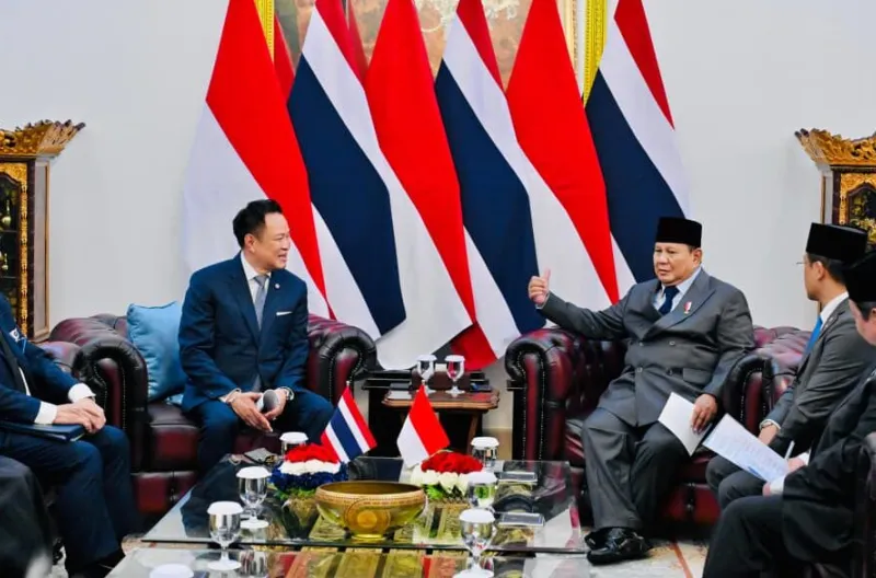 Presiden Republik Indonesia Prabowo Subianto melakukan pertemuan empat mata dengan Perdana Menteri (PM) Kerajaan Thailand Anutin Charnvirakul di Istana Merdeka, Jakarta, pada Senin, 3 Agustus 2026
