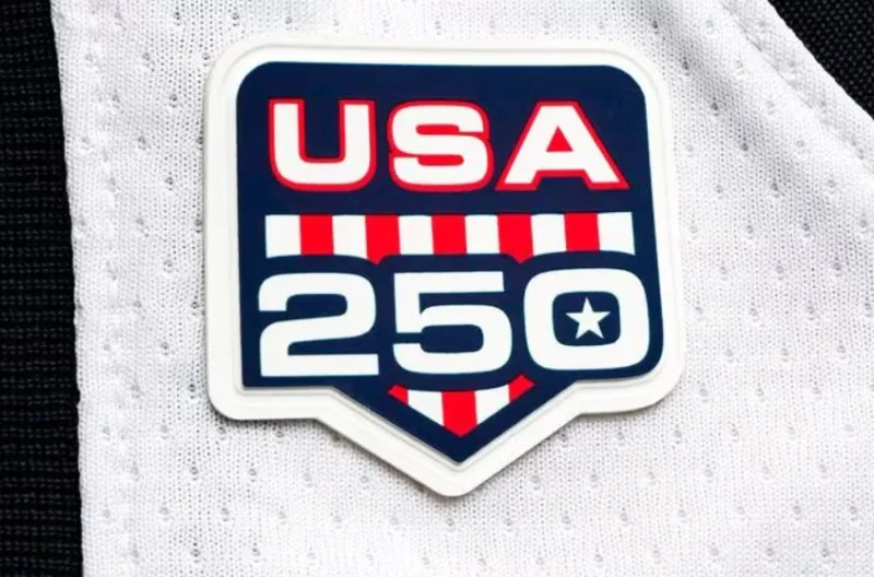 Final NBA 2026 Bersejarah! Jersey Knicks dan Spurs Pakai Emblem Khusus USA 250