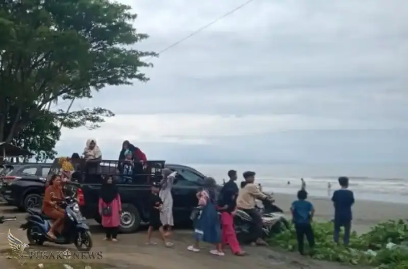 Libur Lebaran Bawa Berkah! Pengunjung Pantai Bahari Polo Membludak, Pedagang Ketiban Rezeki
