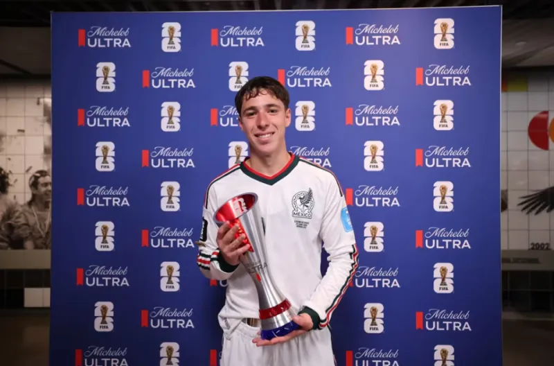Pemain Terbaik Michelob Ultra Superior, Mateo Chavez (Meksiko)