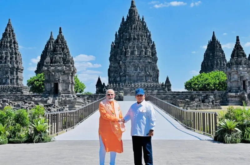 Presiden Prabowo Subianto bersama Perdana Menteri (PM) India Narendra Modi mengunjungi Kompleks Candi Prambanan, Kabupaten Sleman, Daerah Istimewa Yogyakarta (DIY), pada Rabu, 8 Juli 2026.