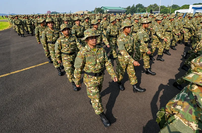 Peserta Program Sarjana Penggerak Pembangunan Indonesia (SPPI) Tahun 2026 yang tengah mengikuti pelatihan bela negara dan manajerial dalam rangka Program Koperasi Desa Merah Putih (KDMP) dan Koperasi Nelayan Merah Putih (KNMP)